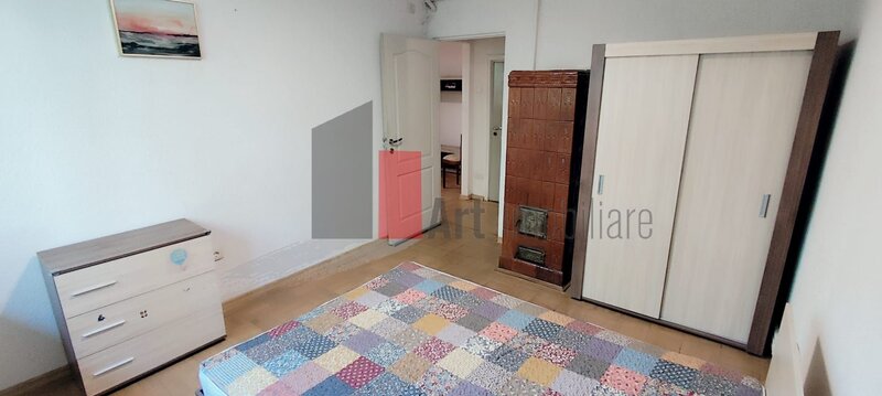 Apartament de vanzare cu 2 camere in zona Pajura.